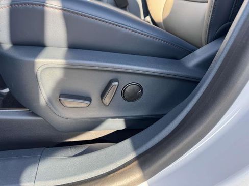 New 2025 Ford Maverick Lariat w/ 4K Tow Package image 22