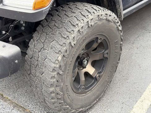 Used 2025 Jeep Gladiator Mojave image 8