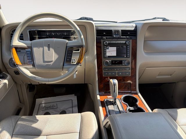 Used 2013 Lincoln Navigator L 2WD w/ HD Trailer Tow Pkg image 10