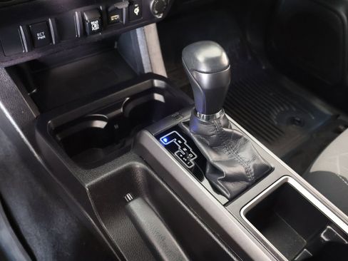 Used 2021 Toyota Tacoma TRD Sport image 8