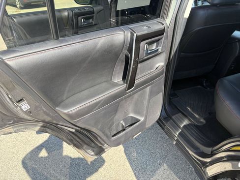 Used 2015 Toyota 4Runner Trail Premium AWD/4WD image 30