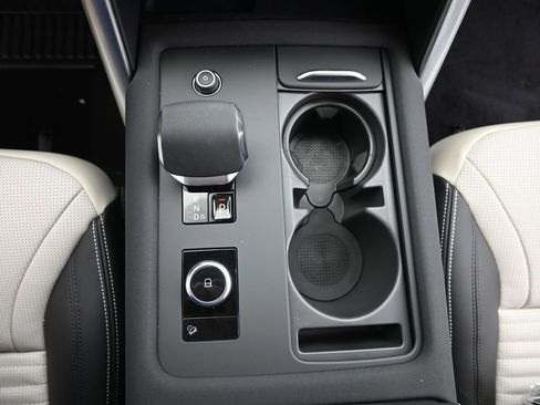 New 2025 Land Rover Discovery Dynamic SE AWD/4WD image 27