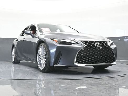 Used 2025 Lexus IS 300 w/ Premium Package image 68