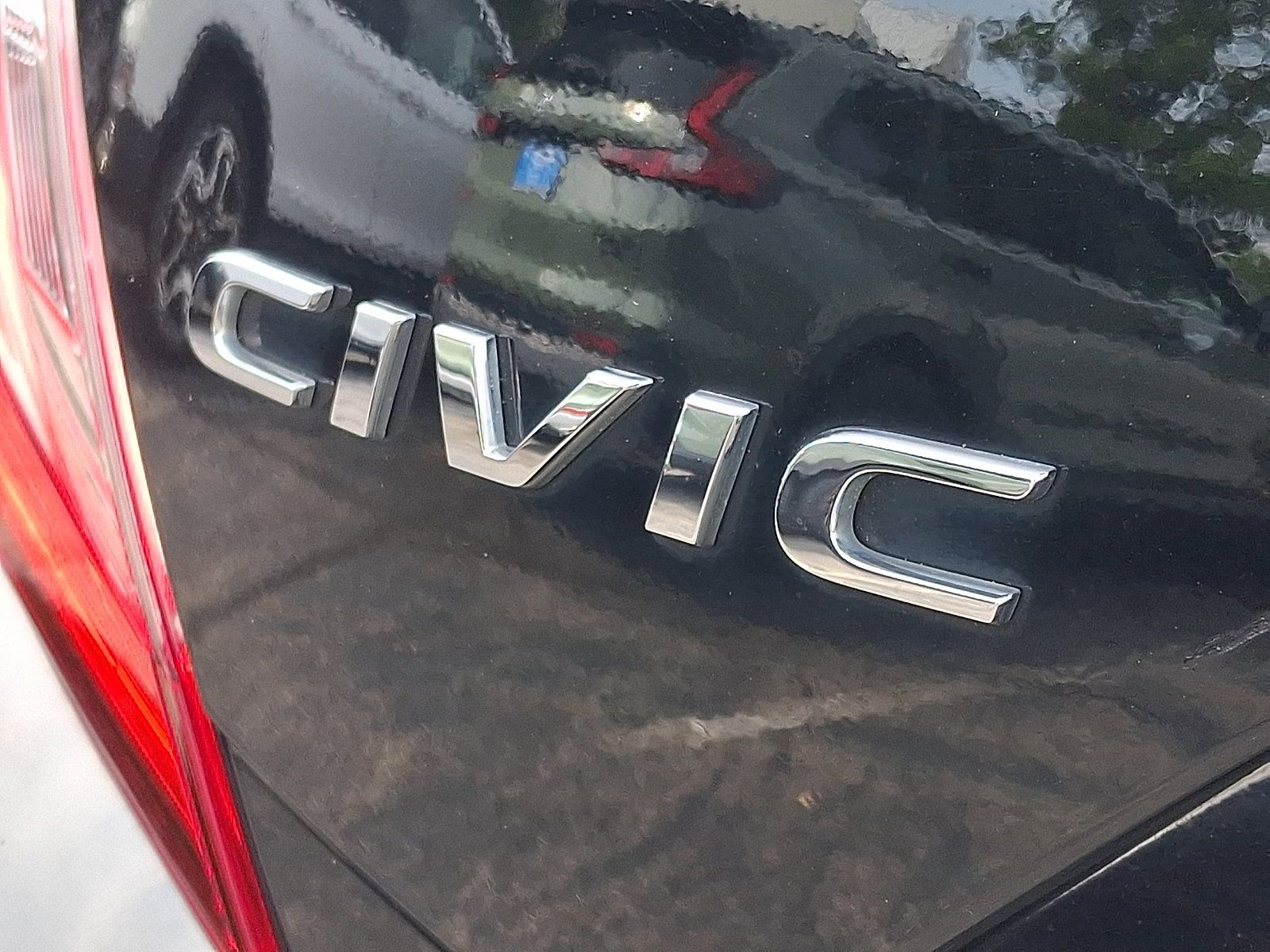 Used 2018 Honda Civic EX image 30