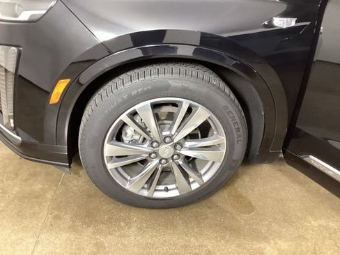 Used 2021 Cadillac XT6 Premium Luxury AWD/4WD image 25
