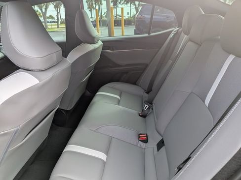 Used 2026 Toyota Camry SE w/ Convenience Package FWD image 13