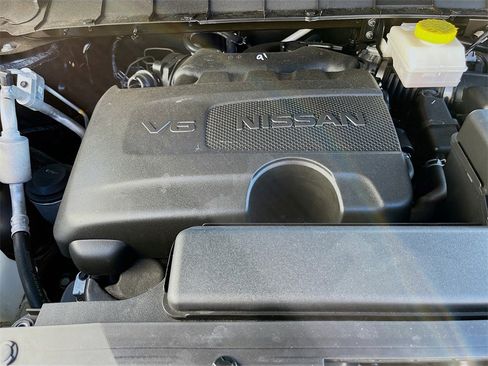 Used 2024 Nissan Pathfinder Platinum image 33