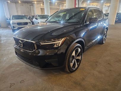 Certified 2025 Volvo XC40 B5 Core w/ Protection Package Premier