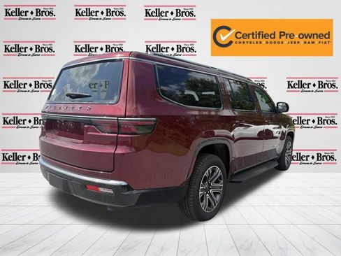 Used 2025 Jeep Wagoneer L 4WD image 7