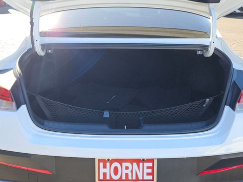 Used 2025 Hyundai Elantra Blue image 6