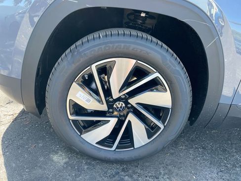 New 2026 Volkswagen Atlas SE image 35