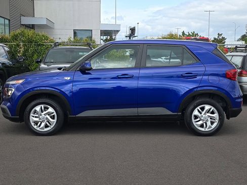 Used 2021 Hyundai Venue SE FWD image 7