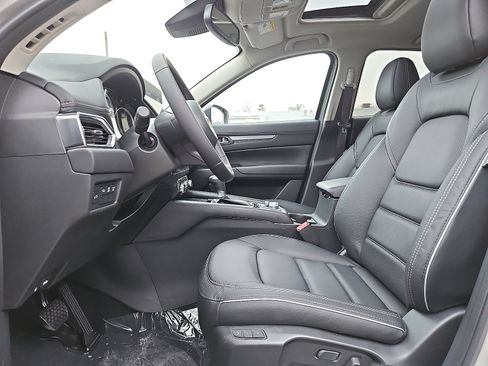 New 2025 MAZDA CX-5 AWD 2.5 S w/ Preferred Package image 11