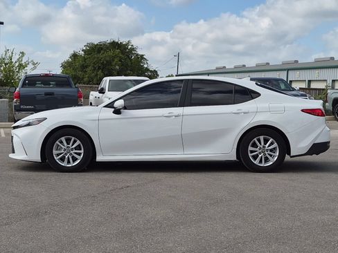 Used 2025 Toyota Camry LE FWD image 2