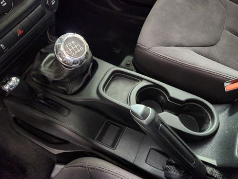 Used 2013 Jeep Wrangler Unlimited Sport image 26