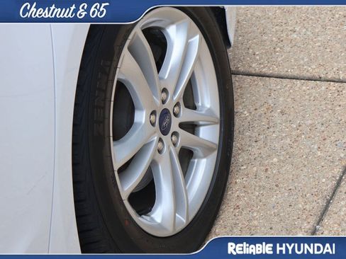 Used 2018 Ford Fusion SE w/ Fusion SE Technology Package FWD image 39