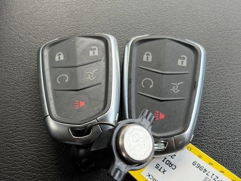 Used 2023 Cadillac XT5 Premium Luxury FWD image 21
