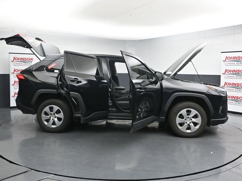 Used 2023 Toyota RAV4 LE FWD image 27