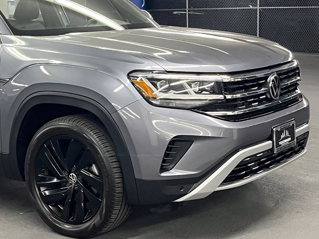 Used 2023 Volkswagen Atlas Cross Sport SE w/ Black Wheel Package AWD/4WD image 42