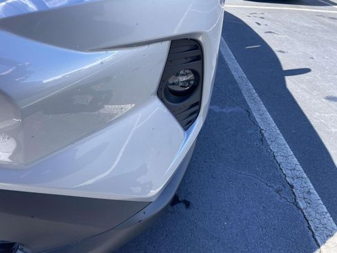 Used 2021 Toyota RAV4 XLE w/ Convenience Package image 14