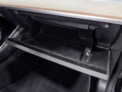 Used 2018 Tesla Model 3 Long Range RWD image 19