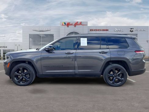 Used 2024 Jeep Grand Cherokee L Altitude RWD image 2