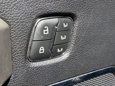 Used 2021 Ford F250 Lariat AWD/4WD image 15