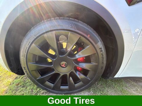 Used 2021 Tesla Model Y Long Range AWD/4WD image 6