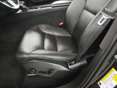 Used 2021 Volvo XC60 T5 Momentum image 7