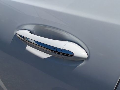 Certified 2024 Buick Encore GX Preferred image 7