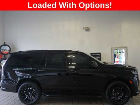 Used 2022 Cadillac Escalade Sport AWD/4WD image 2