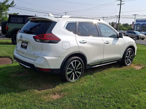 Used 2018 Nissan Rogue SL w/ Premium Package AWD/4WD image 4