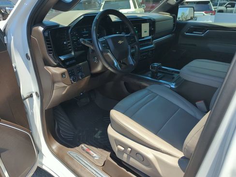 Used 2025 Chevrolet Silverado 1500 LTZ w/ LTZ Premium Texas Edition AWD/4WD image 10