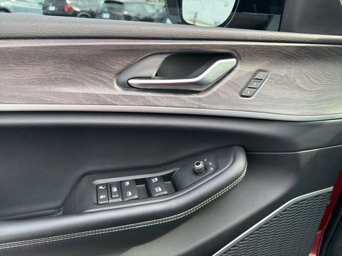 Used 2021 Jeep Grand Cherokee L Limited image 30