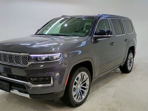 Used 2023 Jeep Grand Wagoneer Series II AWD/4WD image 3