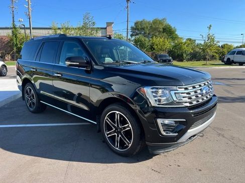 Used 2019 Ford Expedition Limited w/ Special Edition Package AWD/4WD image 3