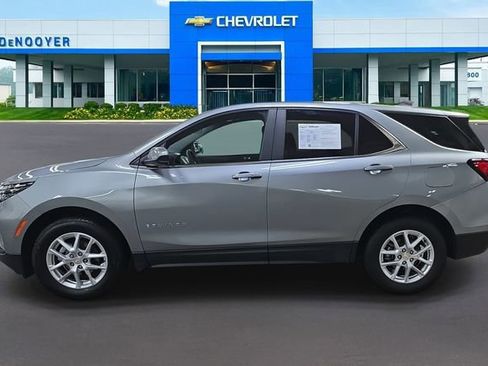 Used 2024 Chevrolet Equinox LT w/ LPO, Floor Liner Package image 9