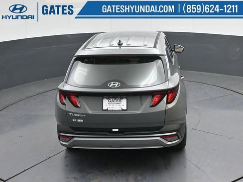 New 2026 Hyundai Tucson SE image 39