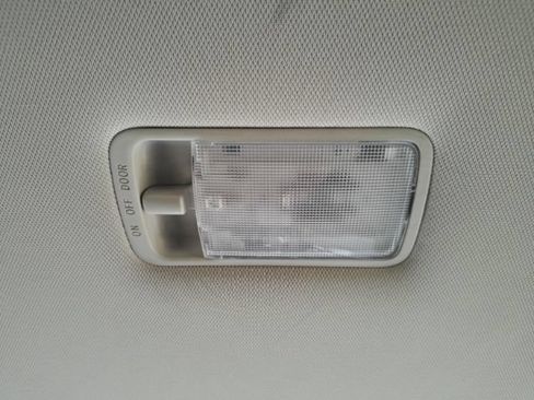 Used 2020 Nissan Rogue SL FWD image 31