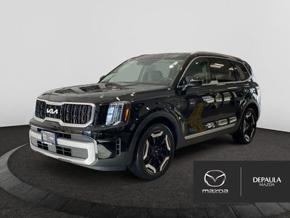 Used 2023 Kia Telluride EX w/ EX Captain's Chair Package