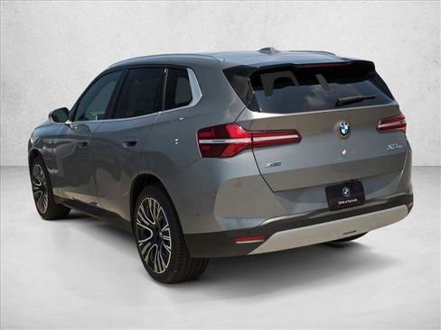 Used 2025 BMW X3 xDrive30i w/ Convenience Package image 9