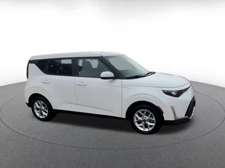 Used 2025 Kia Soul LX w/ LX Technology Package FWD video 2