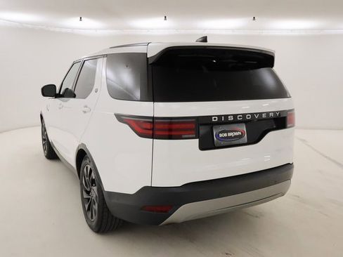 Used 2024 Land Rover Discovery S image 25