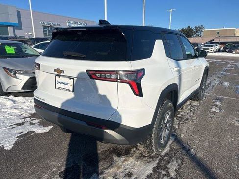 New 2026 Chevrolet Equinox LT w/ Convenience Package II image 3