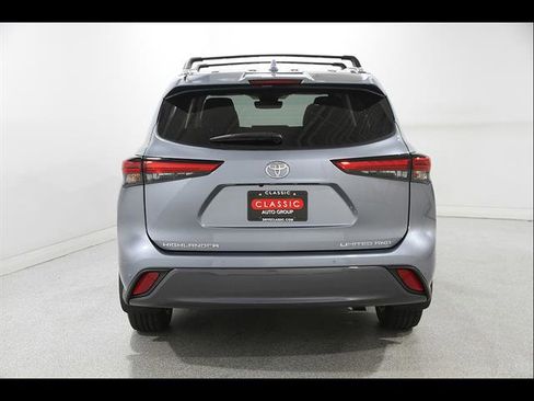 Used 2023 Toyota Highlander Limited AWD/4WD image 22