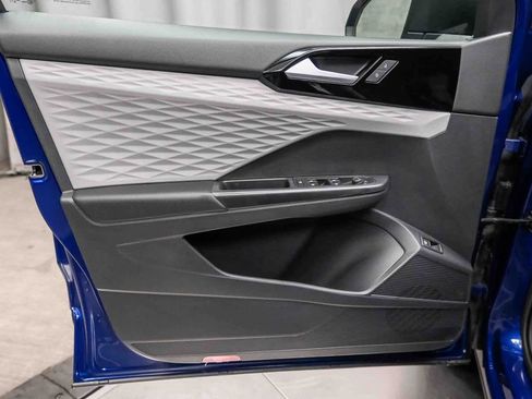 Used 2023 Volkswagen Taos S image 23