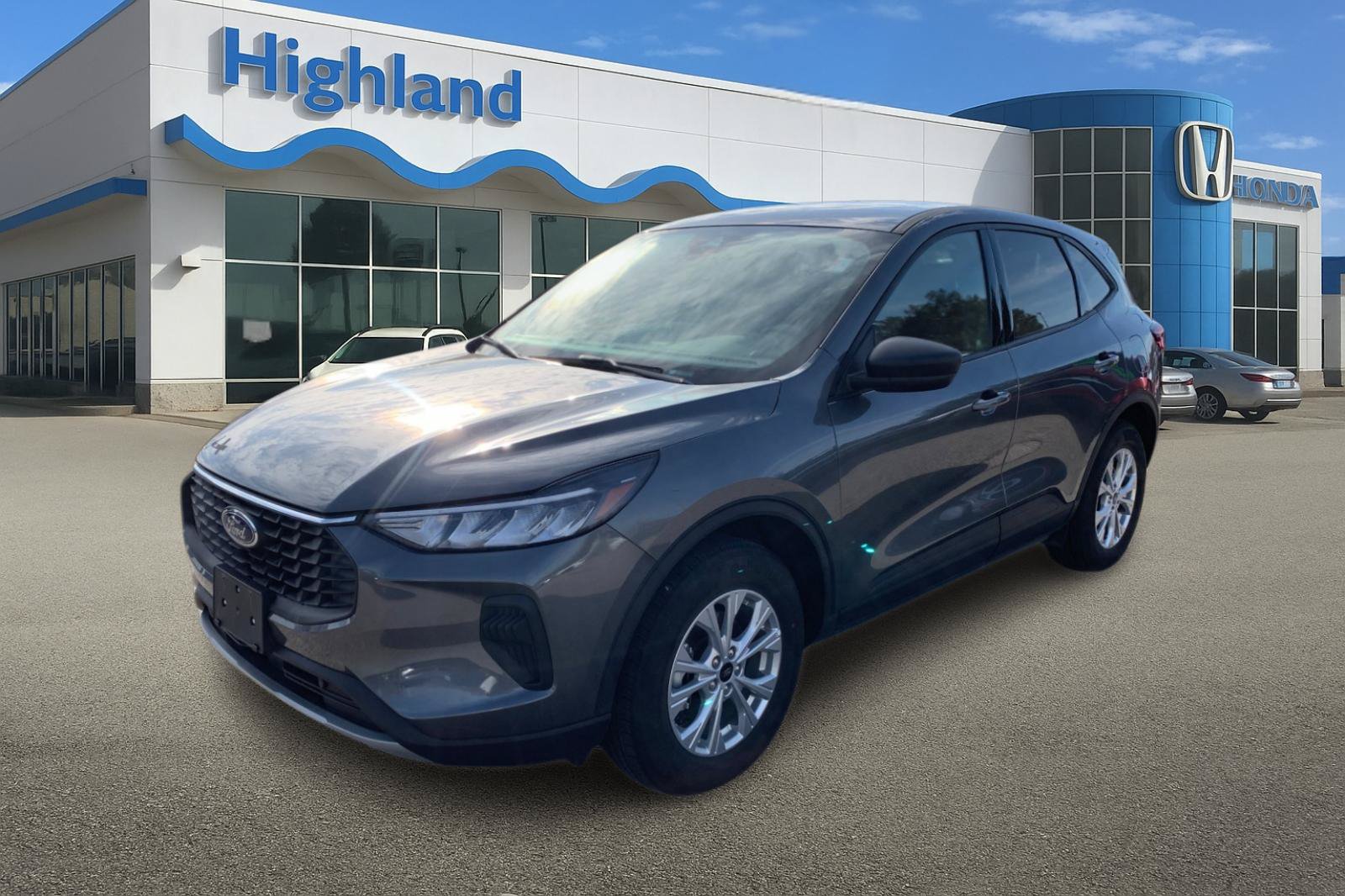 Used 2025 Ford Escape Active AWD/4WD image 1