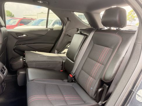Used 2023 Chevrolet Equinox RS FWD image 28