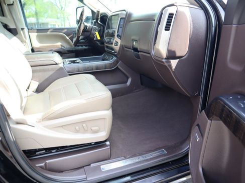 Used 2015 GMC Sierra 2500 Denali w/ Duramax Plus Package image 14