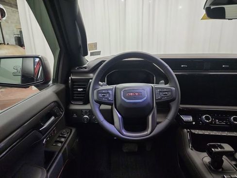 Used 2025 GMC Sierra 1500 AT4 w/ Technology Package image 15